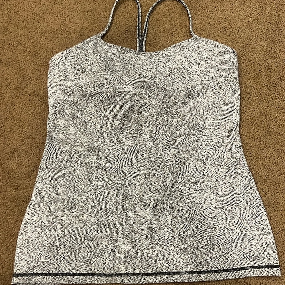 Lululemon Power Y Tank Racerback size 12 white and black‎ retired